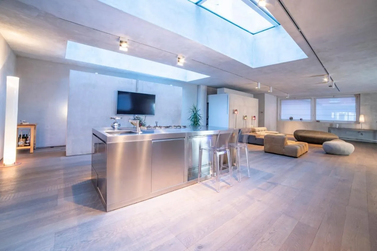 밀라노 Stylish Loft 아파트