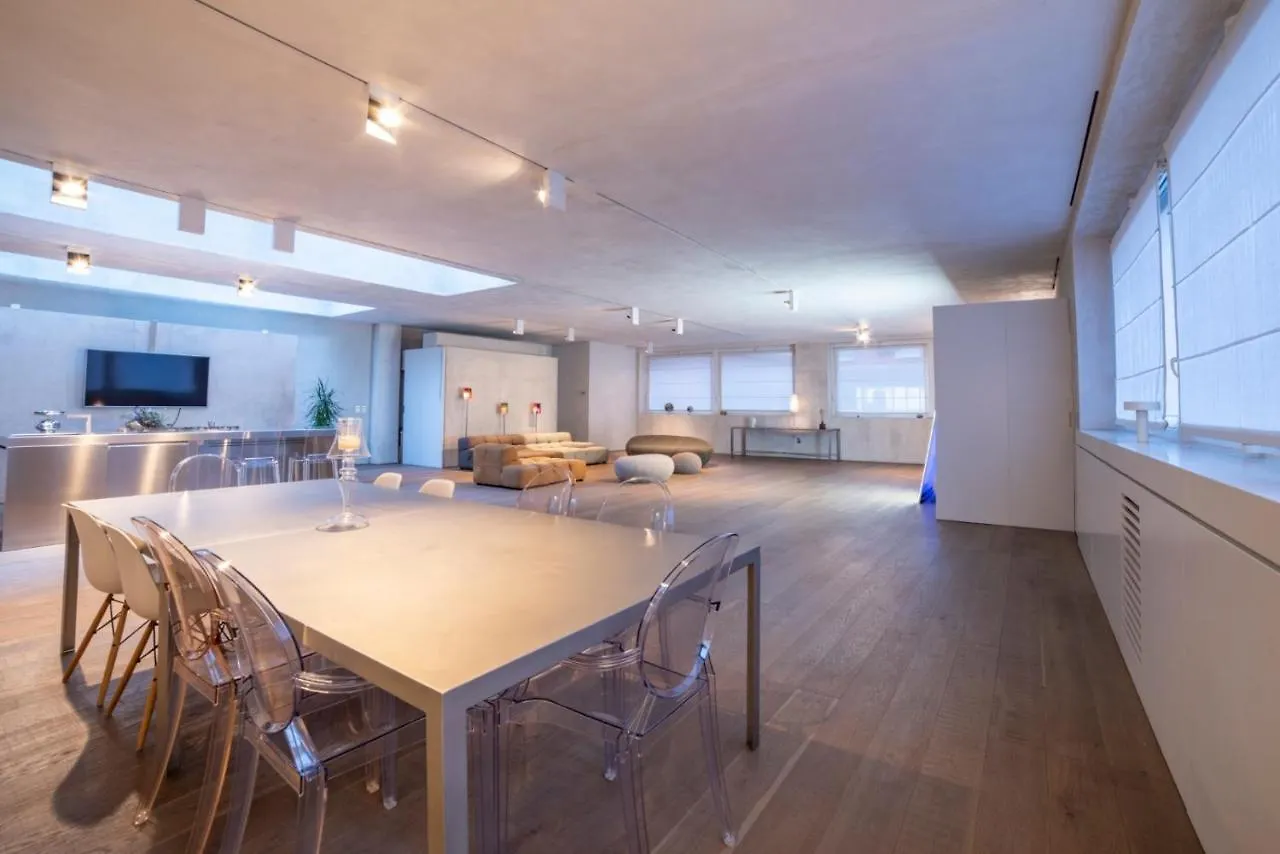 Stylish Loft Apartment Milan
